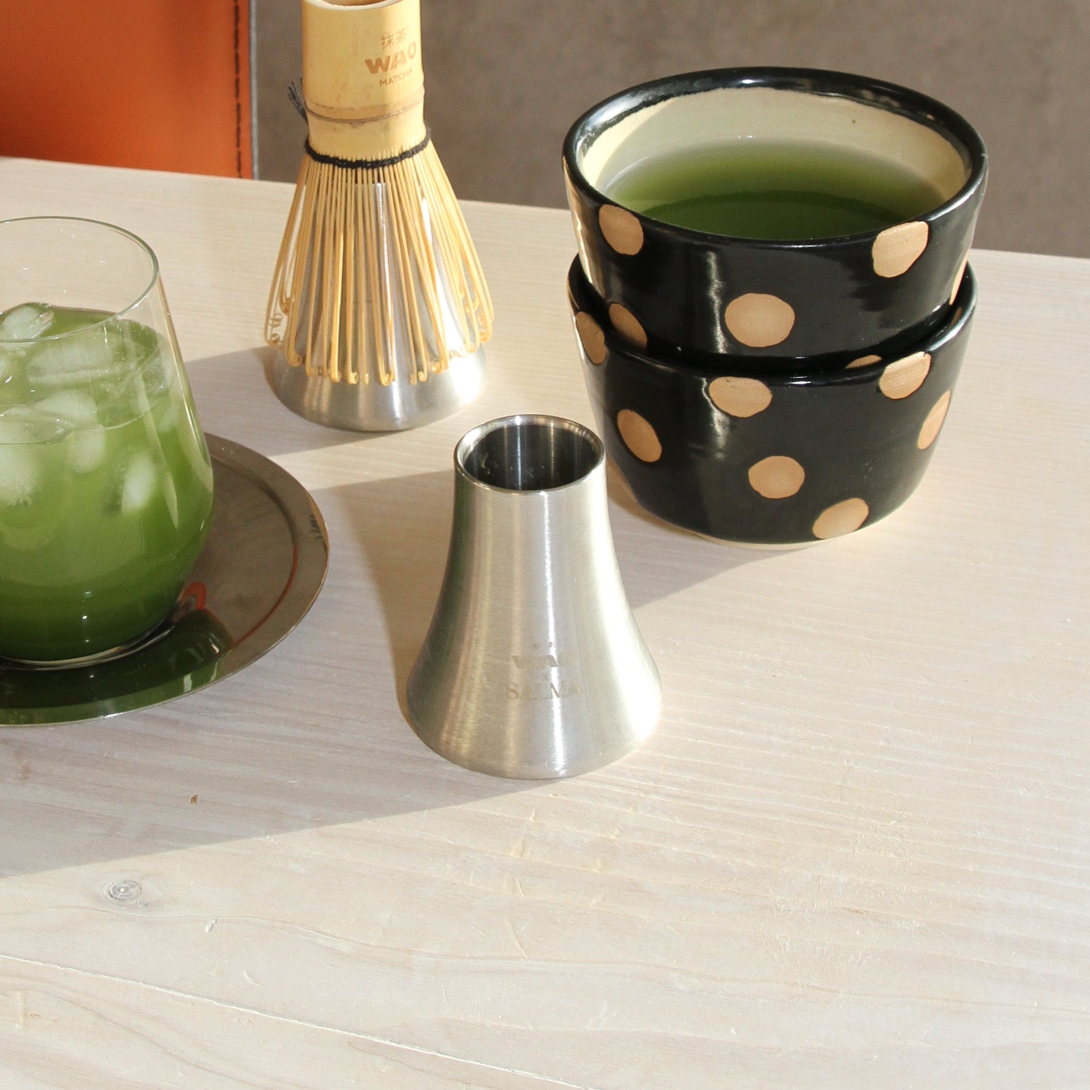 DESIGN WHISK STAND
